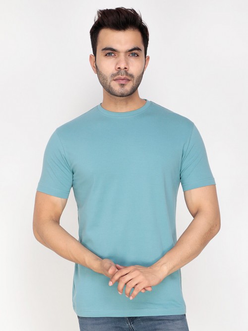 Men Round Neck Half Sleeve T-Shirt In Green